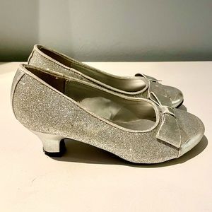 American Eagle Girls Dress Shoes - Size 12